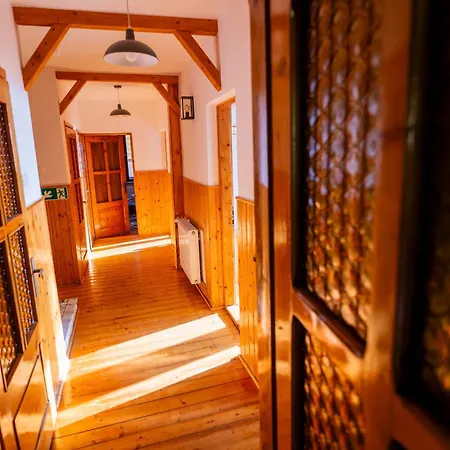 Gosciniec Skalite Homestay *